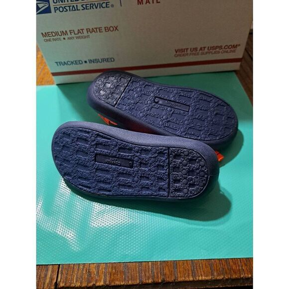 New Unisex 7M Oshkosh B'Gosh Summer Hook and Loop Quick Dry Sandals Water Shoes - Picture 6 of 6